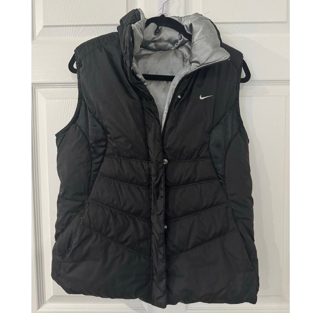 Nike Women’s Puffer Vest Black Gray Reversible Full Zip Pockets Size M